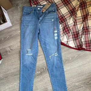 NWT 721 High-Rise Skinny